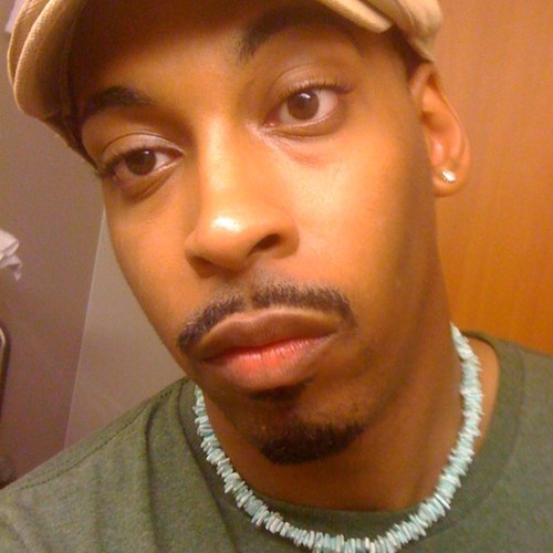 I am @ludacris lil bro im teamvers teamkellyro teamgemini teamprettyboy so follow my crazy random freaky tweets or dnt teamidgaf im teamme so fuck u