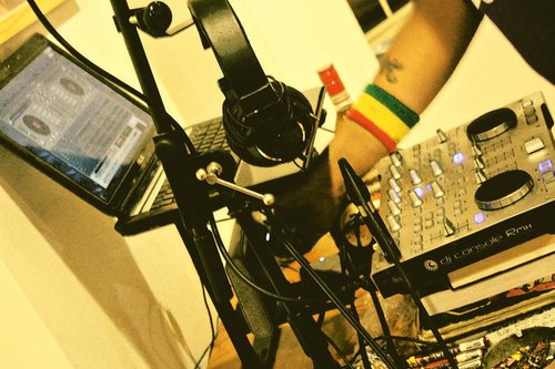 ThesselsVessel's profile picture. The official Twitter for Thessel's Vessel, the WILDEST Ustream channel allowed by law! Home of Slackness Sundaze, Happy Hour, The Smoke Shop, & more!