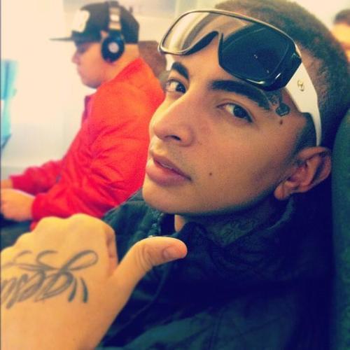 Muito mais que um ídolo, voce é um exemplo de vida pra mim.ㅤㅤ - Since: 03.08.2012ㅤㅤ @MC_Guime ♥