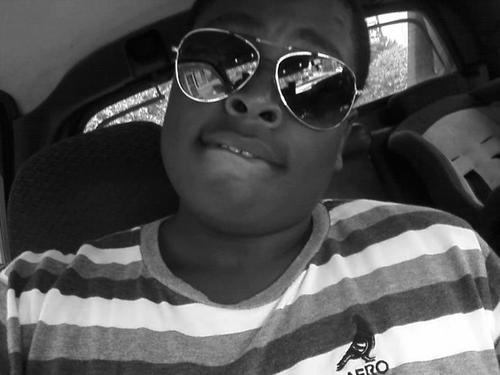 #TeamFollowBack . Y'all Go Follow @golden_Smokaaa , She Team Follow Back ! I'm Outtie !