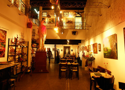 Un centro de capacitación técnica en artes y oficios.Desde años trabajamos en desarrollar las individualidades. http://t.co/7vSlx2c9K7 y http://t.co/QgVuX3ZlGQ