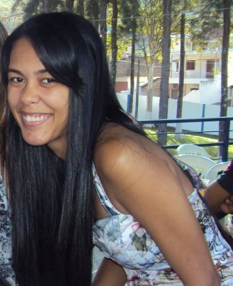 “Pare de correr atrás. Pare de se importar. Seja indispensável, DESAPEGUE. Pessoas GOSTAM do que não tem”
