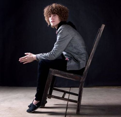 PLUG IN STEREO Fan Twitter! Follow him and tell your friends! 
@PlugInStereo
http://t.co/8CPwUsuYXO