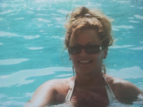 tinahperry's profile picture. in the end, we all become stories, live for today 🌞