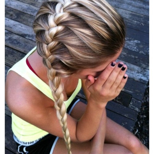 ahhhhhhhiloveu's profile picture. I hate you all.