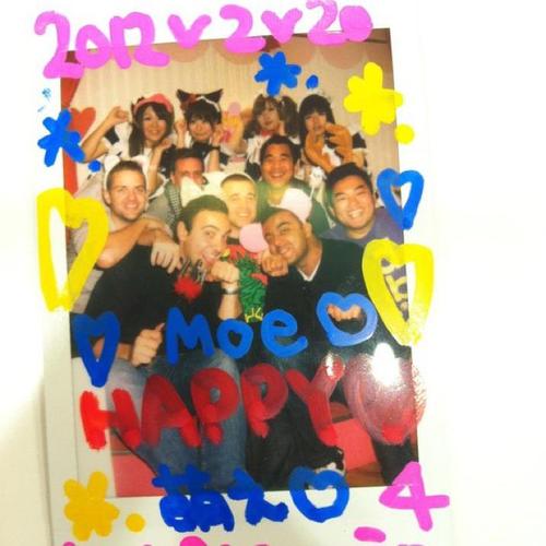 JRocTino's profile picture. I'll have a bacon&egg roll but instead of aioli can I get oregano, instead of bacon can I get a field mushroom and instead of egg can I get avocado? And no roll