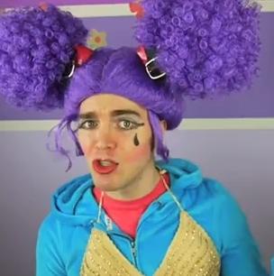 HAY ITS LUPE. BUT MA FRIENDS CALL MEH FRUIT LUPE ;)
