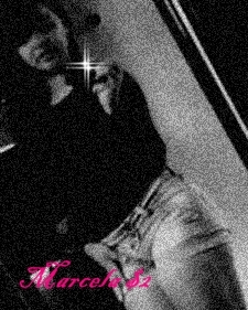 ariana,15 aninhos...
 e cheia de amor pra dar