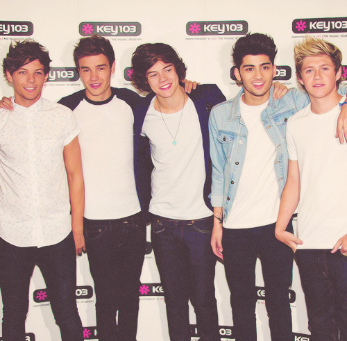 1D's right hand Man. ONLY person on twitter that has the power to get boys to FOLLOW YOU.I will get the boys to follow 95 people by end of summer GOOD LUCK guys