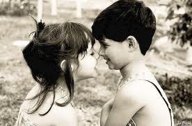 Amar foge a todas as regras, ninguém sabe de onde vem, nem como acontece. Mas é o que dá sentido a todos os outros sentidos da vida.*-*