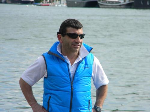 soy de la clase que defendio a la argentina en la locura de las malvinas , luego compro la democracia y ahora sufre por la dictadura del pensamiento