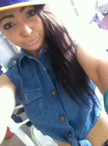 elishacalder's profile picture. I'm Elisha and I love pandas and I love Jake Ryan woop