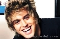 Fã Clube OFICIAL dedicado o @ThomasRestart  Se ele de alguma forma tabém te ensinou algo,então follow me. since:04/06/2010.dona: @_gabilops
