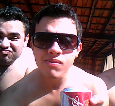 Não paro de questionar, sobre as voltas que a vida dá, e como tudo mudou de uns tempos pra cá... (8'