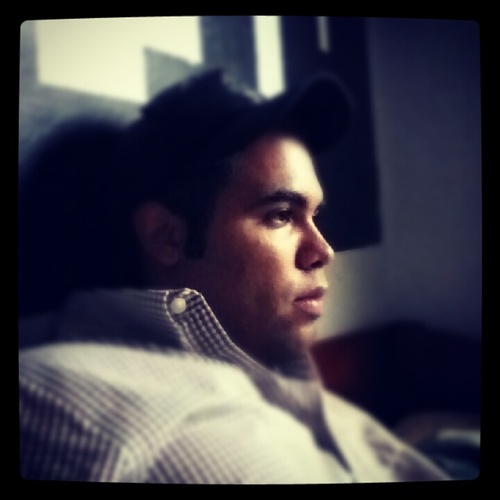 Industrial engineer, creative and thinker! lover of good music, sports and having good times with friends and family.
