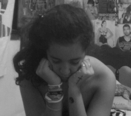 Hello! I'm @Jemistay_1D and this is my personal account and you can follow it if you want it thank you :33
