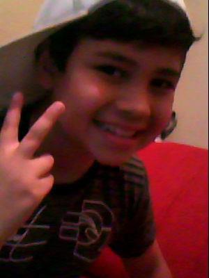 sou marcos e tenho 11 anos,amo tocar guitarra,e a minha mãe @keliaacosta