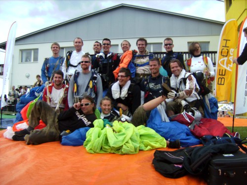 TwittSkydiver's profile picture. For all Skydiver on Twitter...