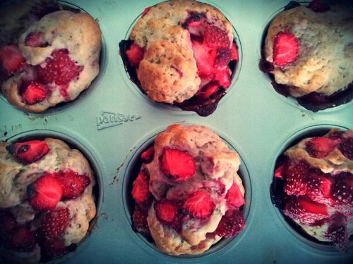 Wij zijn twee bakverslaafden die alles wat glutenvol is omtoveren in glutenvrij. Gezond, gezellig, glutenvrij en geweldig lekker! Recepten staan op onze blog.