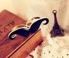 Are you a fashion freak too?Hit the Follow button to get many style ideas,fashion tips & beauty advice. Stay tuned.Don't forget to check our page on Facebook!