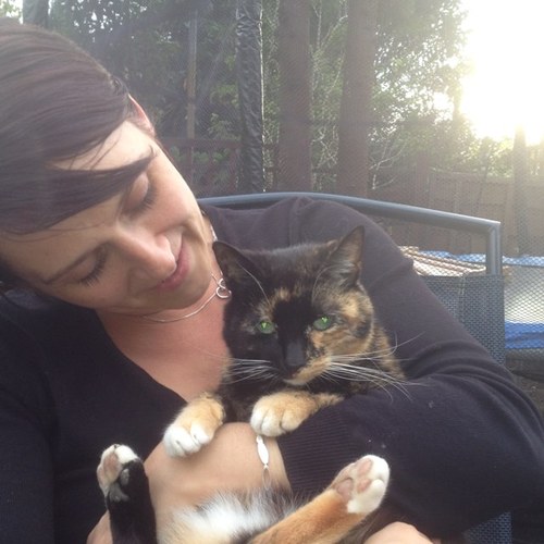 rayche25's profile picture. 