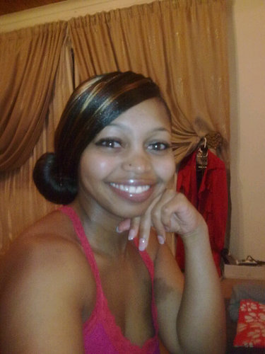 WamzG4's profile picture. Continuously attempting spontaneity ✌🏾