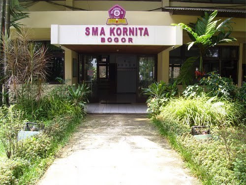 This is the account of OSIS Lab School SMA Kornita-IPB. We are proud of @KornitaIPB. ありがとうございました ~ @AlumniKornita utk info ttg Alumni :D