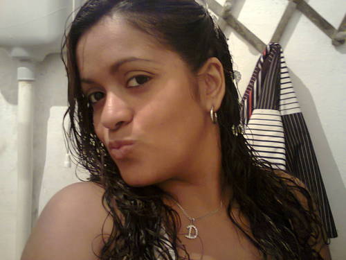 curtindo muito a vida,se o mundo acabar eu morro feliz...♥