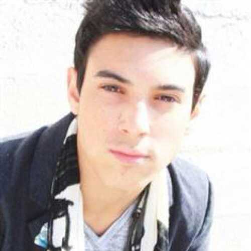 Jason_Robs's profile picture. Im Jason,Im 13 years old and Im a skateboarder,My brothers are Zander and Jared,Im a cool kid.Dating @QuinnWakelyRP