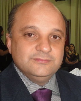 Teólogo,especializado em Cristologia,Harmatiologia e Terapêutico Familiar, também Vice Presidente da Igreja Assembléia de Deus em Taquaritinga