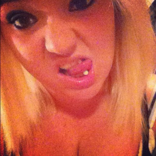 _heaven00's profile picture. someone who strong when its rough , someone who wont give up ❤