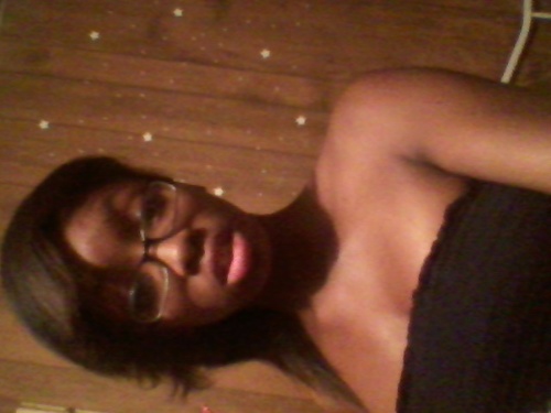 Amberlovee24's profile picture. Just like to be mee andd Havee fun with friends andd Music! But Youu look lost? Youu should follow mee! :)