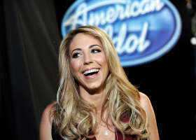Elise Testone's Biggest fan!!!!! She's an amazing singer and cant wait till her first album is out :)