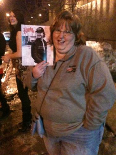 alaskatree_83's profile picture. I'm an Alaskan Country GIrl, Dont take my country music away and no one gets hurt!!