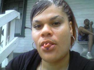 ghettofloetey80's profile picture. I am a poet freedom fighter i am independent and full of love