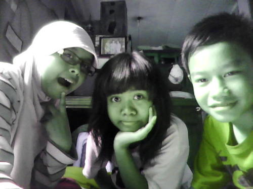 I'm part of SMP Nurul Falah. You can call me febi :-) Follback? Just mention :-) thank you~