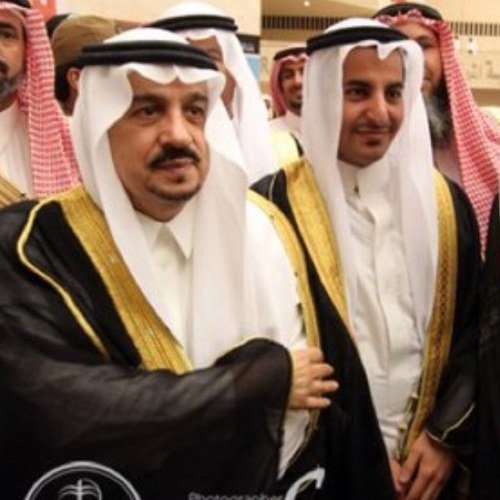 جزى الله الشدائد كل خيرٍ .. وإن كانت تغصصني بريقي .. وما شكري لها إلا لأني .. عرفت بها عدوي من صديقي .