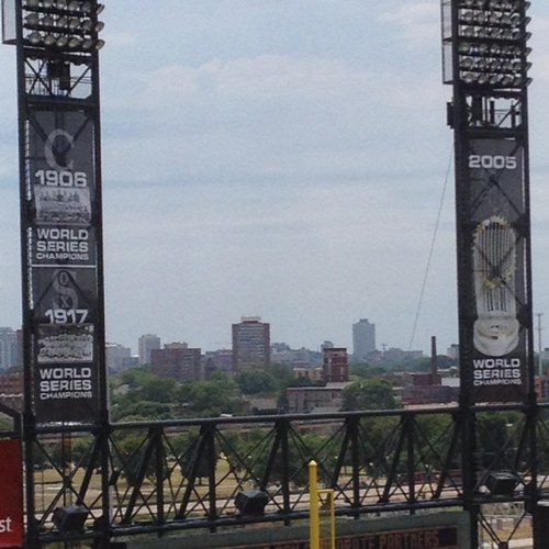 tonyrio19's profile picture. Husband/dad/💫 🌐 /🐻⬇️ /🧦⚾️/therapist. Roughly in that order, depending on what time it is.