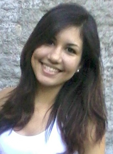 Prazer, Rose Maia!
Tão irônica. Tão sentimental. Tão problemática. Tão desastrada. Tão feliz e ao mesmo tempo triste. Tão sensível. Tão eu.