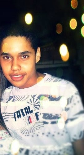 I assim como dizia um grande poeta, um pouco falastrão.
tudo q esta la em cima um dia pode estar a q no chão,          aperte o play,recomeçei a vida é assim