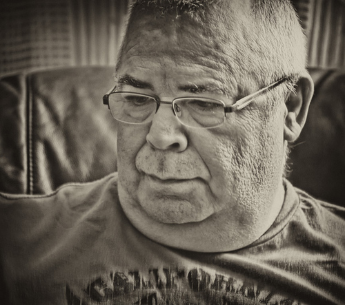 chafilou's profile picture. Photographe amateur, aime la nature, le portrait ainsi que le bon vin. Papa combler, retraité et heureux de ce que la vie m'apporte.