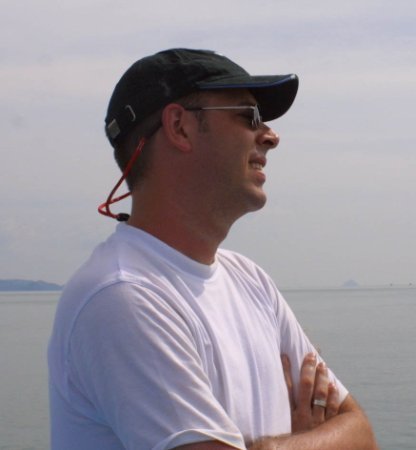 Software architect. Married to Kathleen! Love to go on tropical vacations!