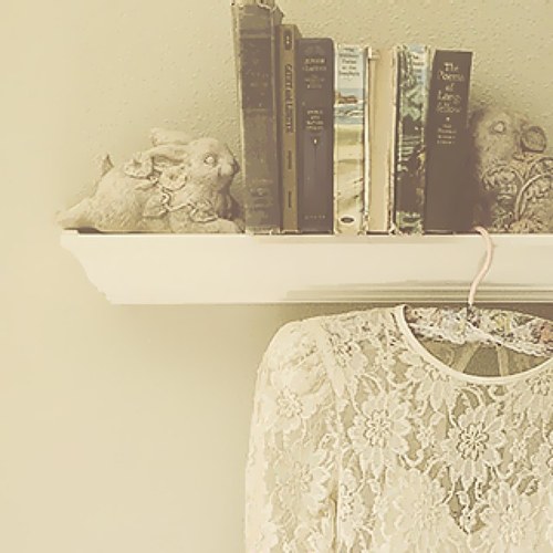 Elham_30's profile picture. أُحب مُمَارسة التَعلمُ و التَحَلم، أُضِي من أجل أثر طيب. أكتب من اجل خُلود المعنى  .