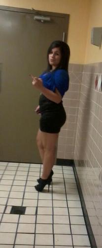 im a girl tht can be so hurt and still manage to look at yhu in the face and smile like nothing is wrng!