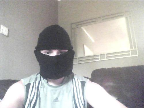 im 16 from scotland love techno trance rock hardcore jump stlye i am  Dj muzza