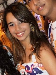 Nuncα deixe qê α sαudαde do pαssαdo e o medo do futuro estrαguem α belezα de hoje, poois hα diαs qê vαlem um momento, e hα momentos qê vαlem por todα α vidα!(y)