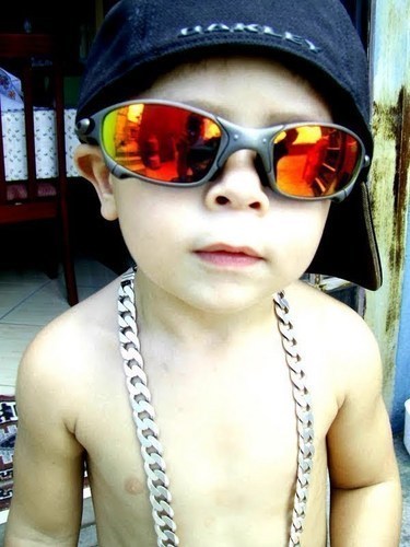 http://t.co/TrDbcpG2Nj

Até que eu cheguei longe eu sou simples sou guerreiro