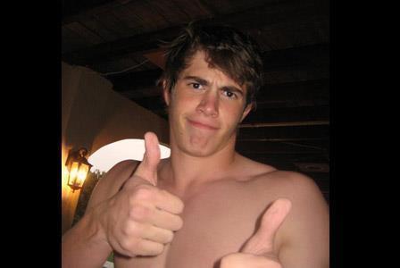 Official Fan Page Blake in Venezuela
I love Blake, This is where your real fans are,My Dream? Blake Jenner I sell a parrot