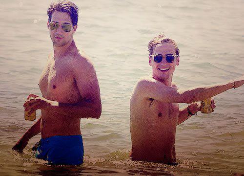 holaaaaaaaa!
Feeling every sunset:)
Pagina de BTR:http://t.co/KxvVKu4F17