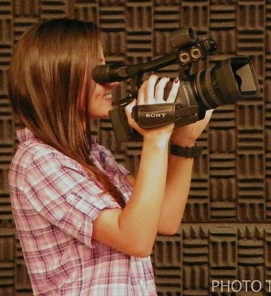 Twitter para divulgar o blog Ela e o futebol, ACESSEM: http://t.co/D05fDsdtHQ Meu twitter pessoal é @RobertaVieiraM